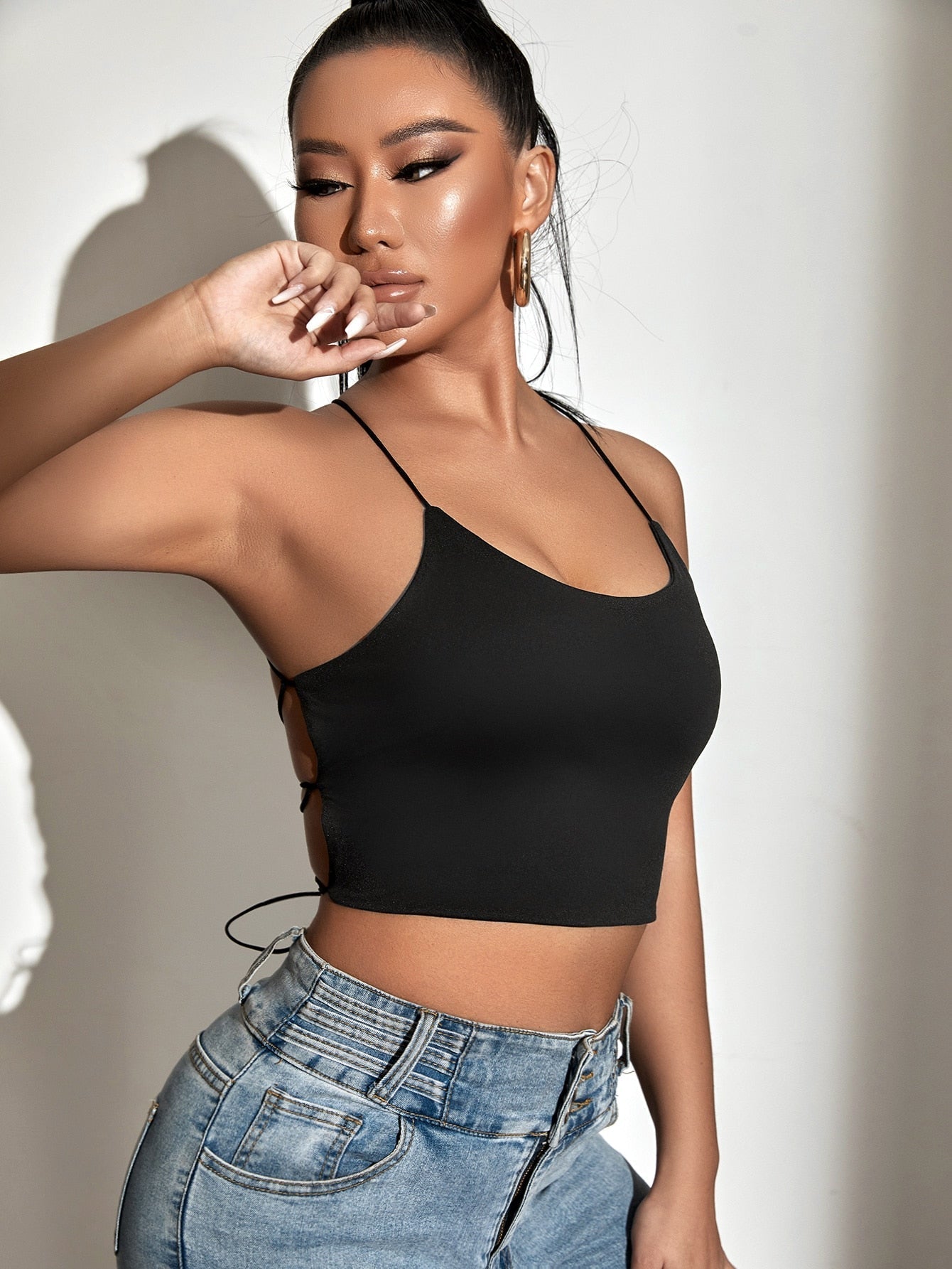 Rückenfreies Crop Cami Top mit Band