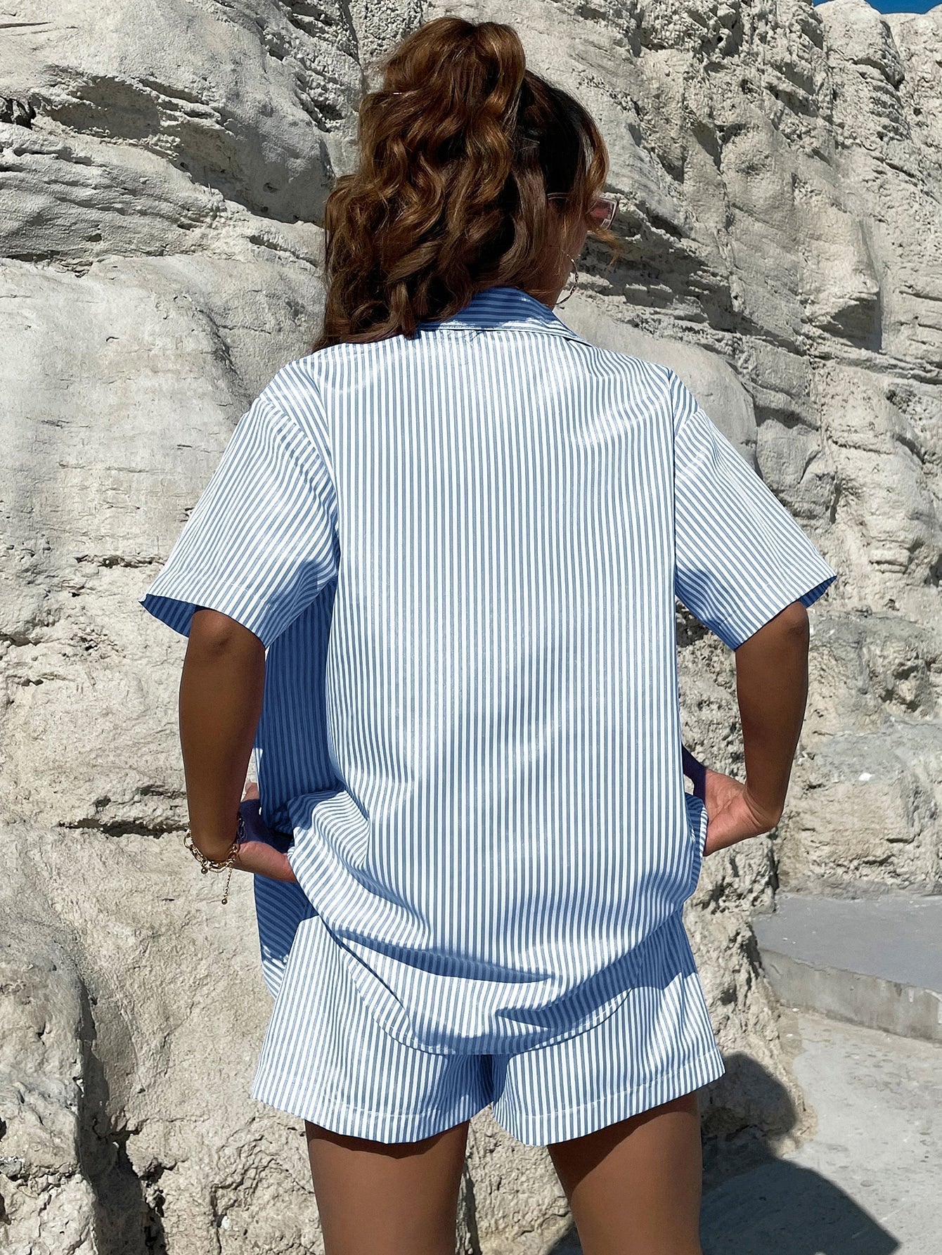 3 Stücke Cami Top mit Streifen Muster & Shorts mit Knoten vorn & Bluse