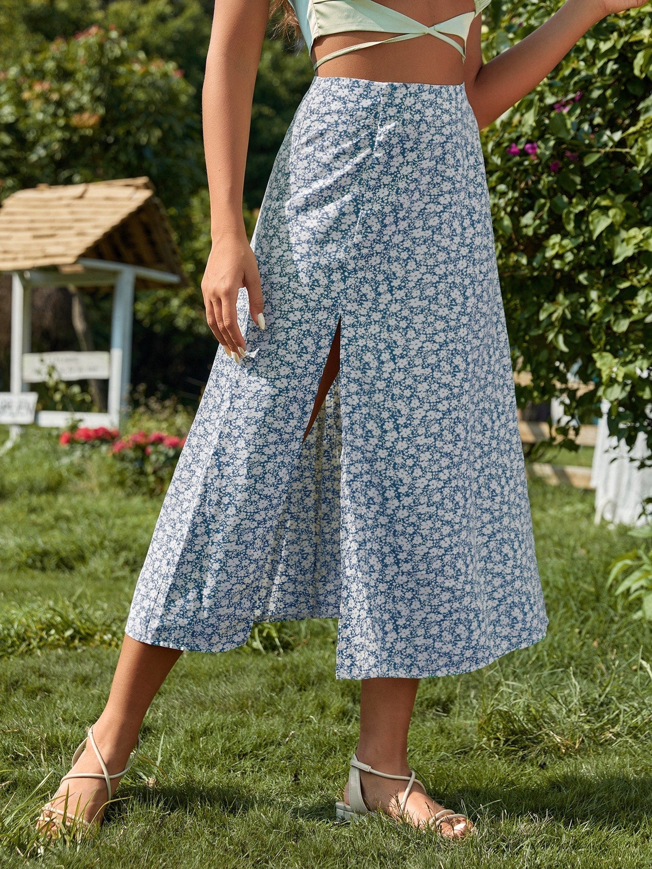 Rock mit Blümchen Muster, Schlitz (50% RABATT)