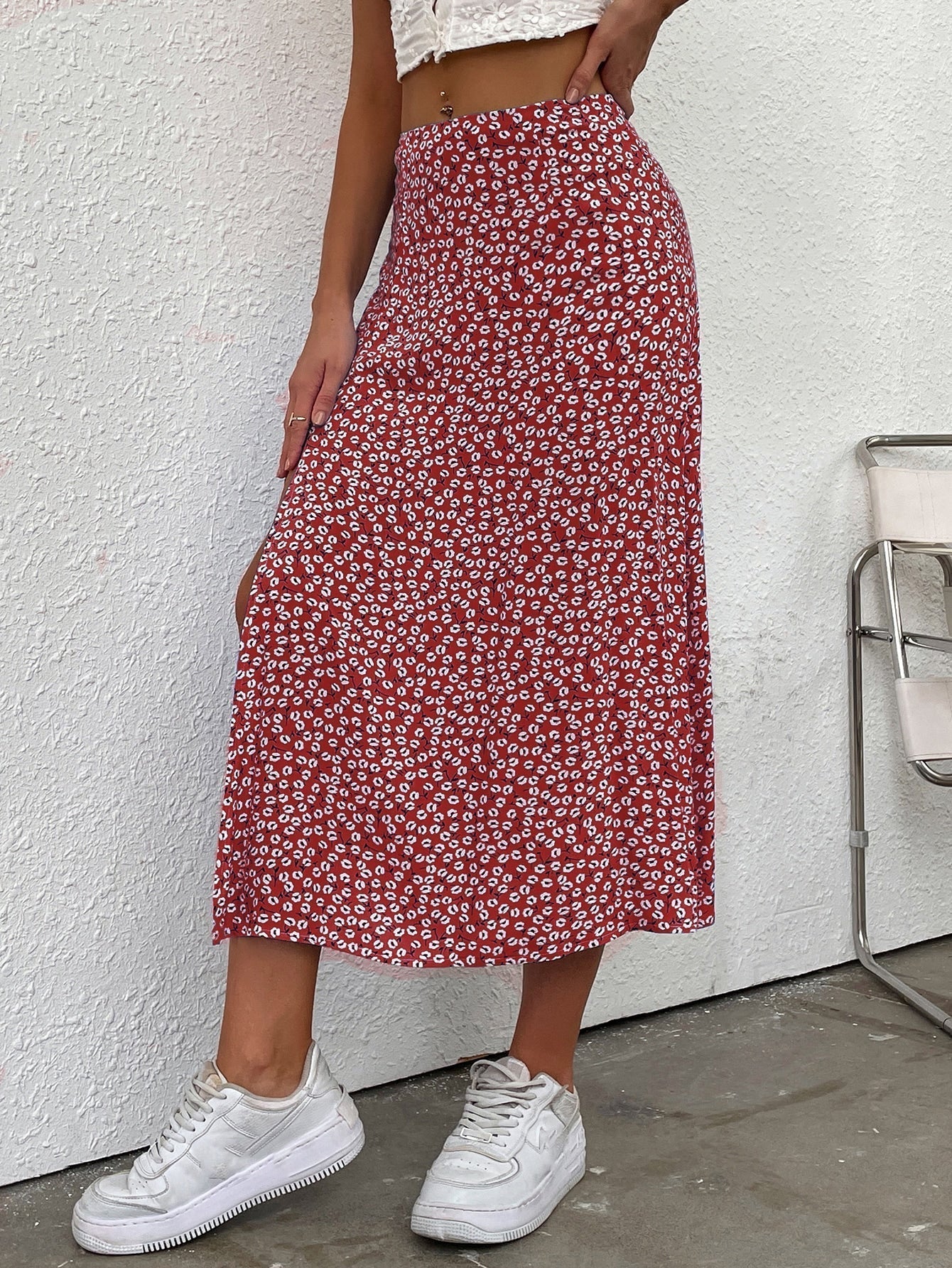 Rock mit Blümchen Muster, Schlitz (50% RABATT)