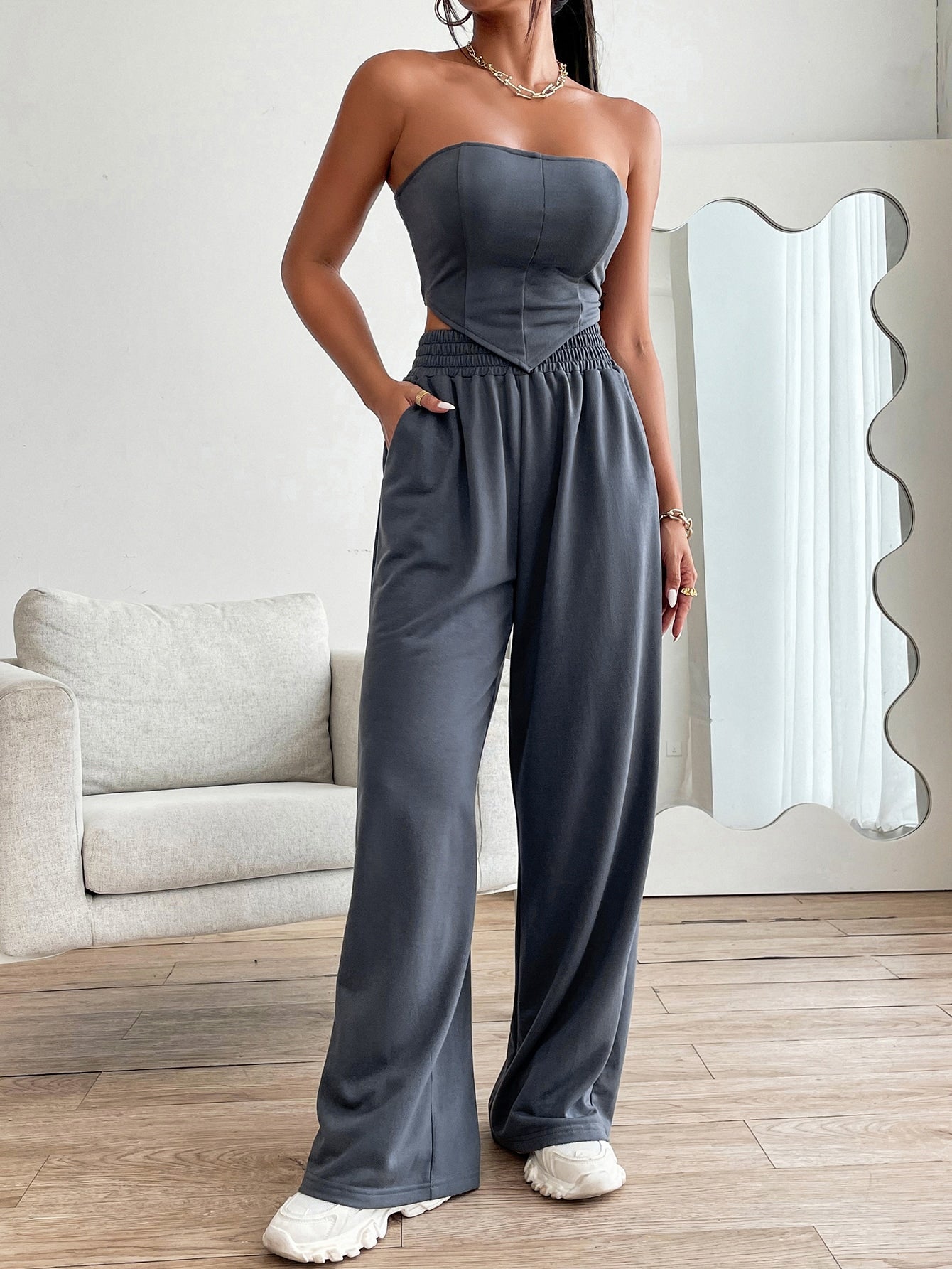 Crop Tube Top mit geraffter Rückseite, Bandana Saum & Hose