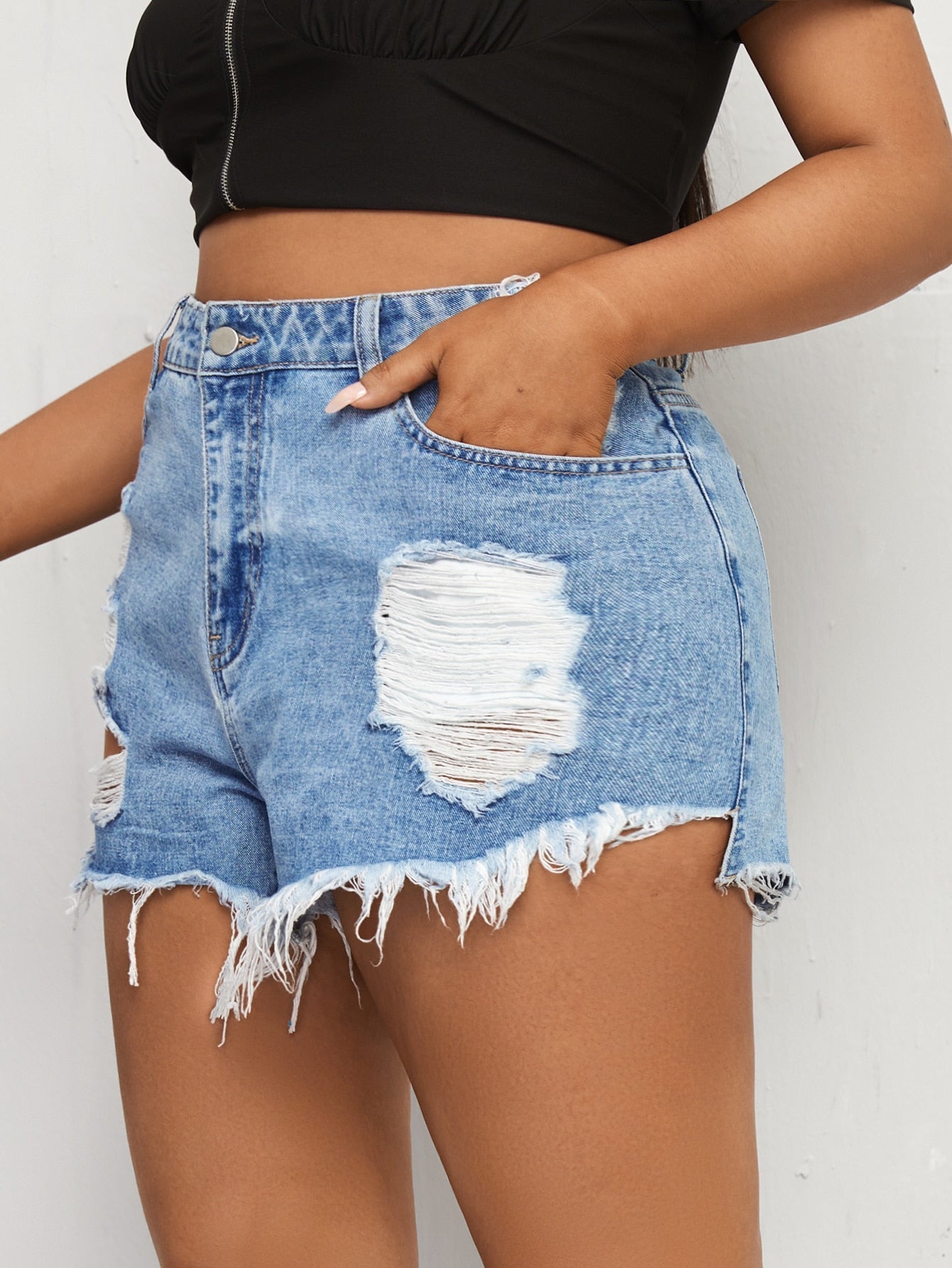 Plussize Denim Shorts mit Riss, unbearbeitetem Saum