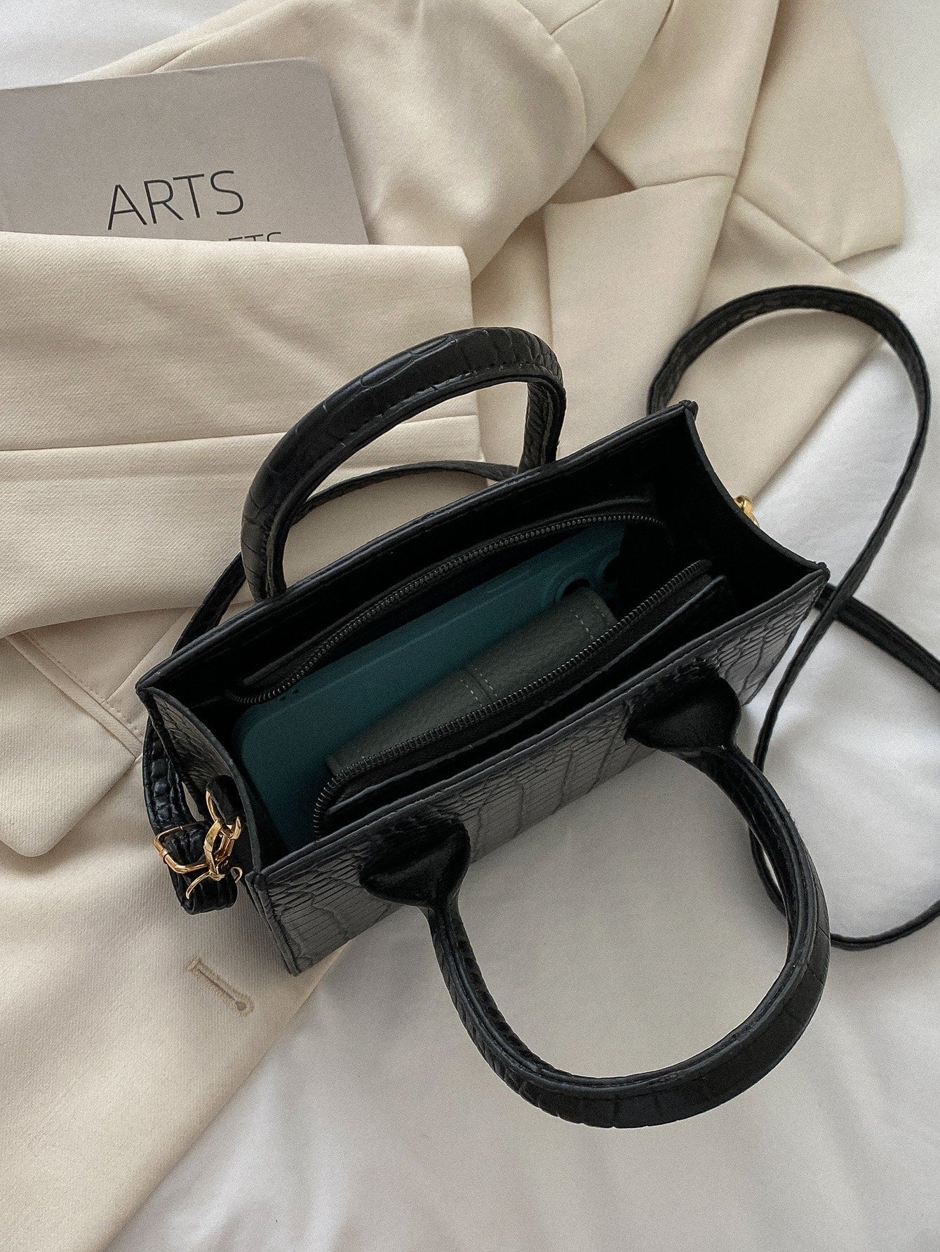 Quadratische Tasche mit Krokodil Prägung, Doppelgriff