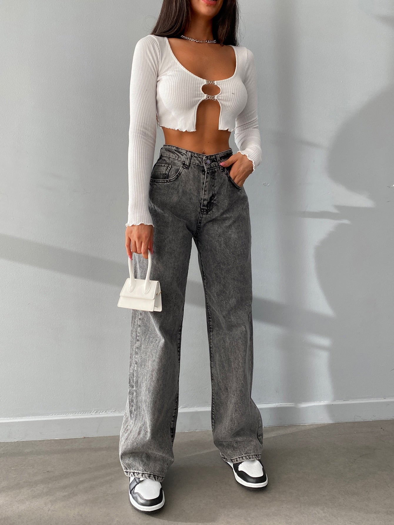 Jeans mit schrägen Taschen, Reißverschluss