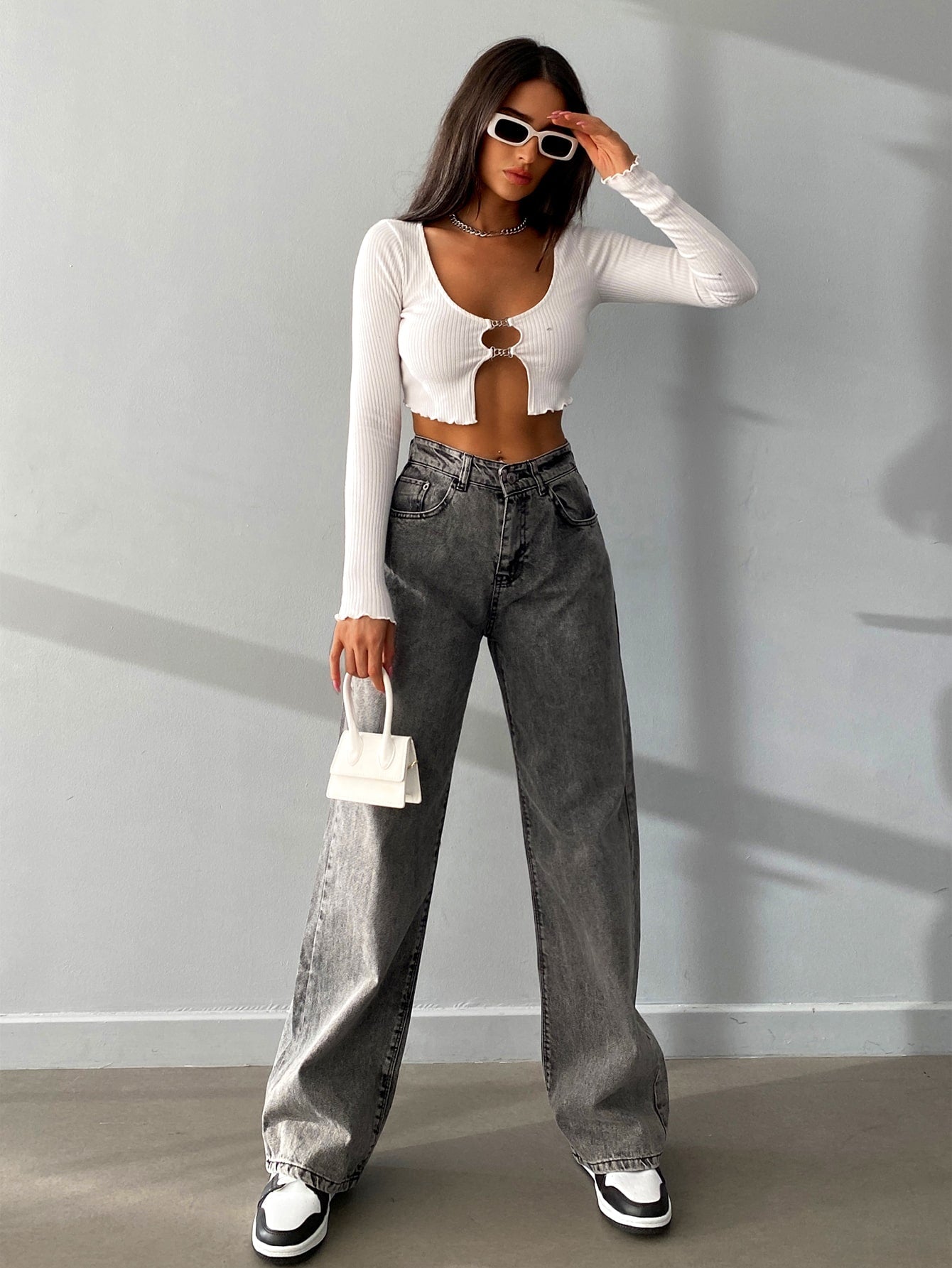 Jeans mit schrägen Taschen, Reißverschluss