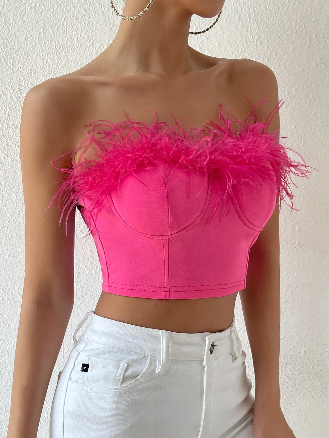Stück Crop Tube Top mit flaumig Besatz Vollbusiger