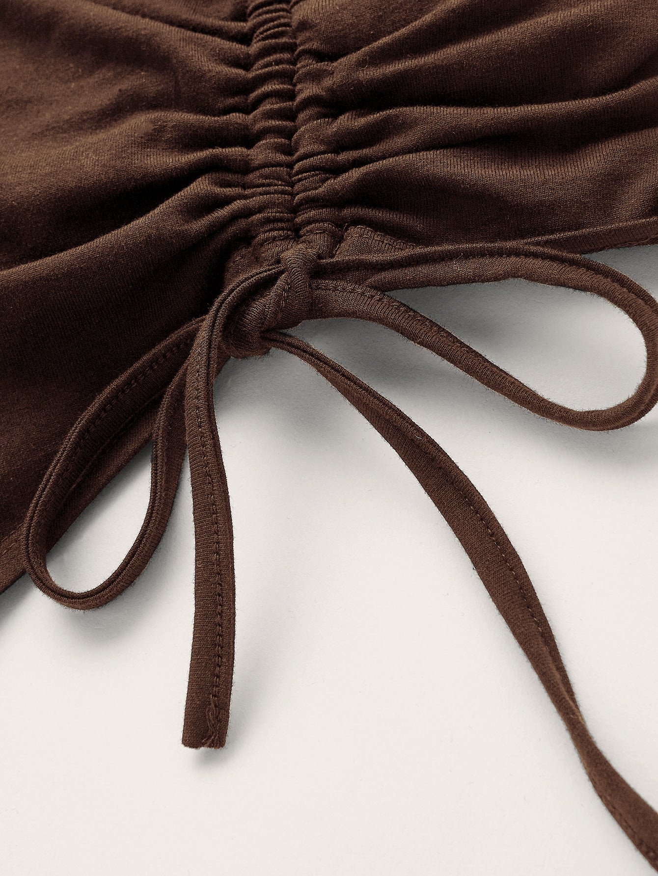 Trägertop mit seitlichem Schnürzug