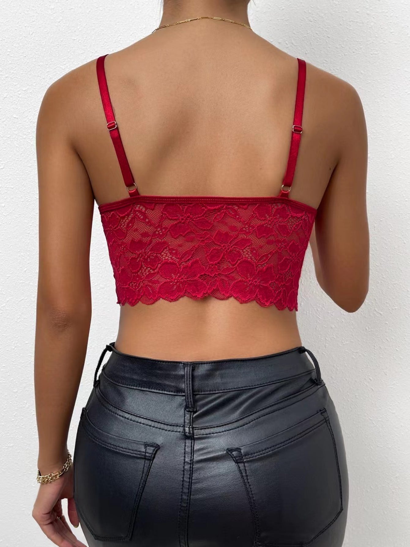 Cami Top mit Kreuzgurt, Crop Spitze