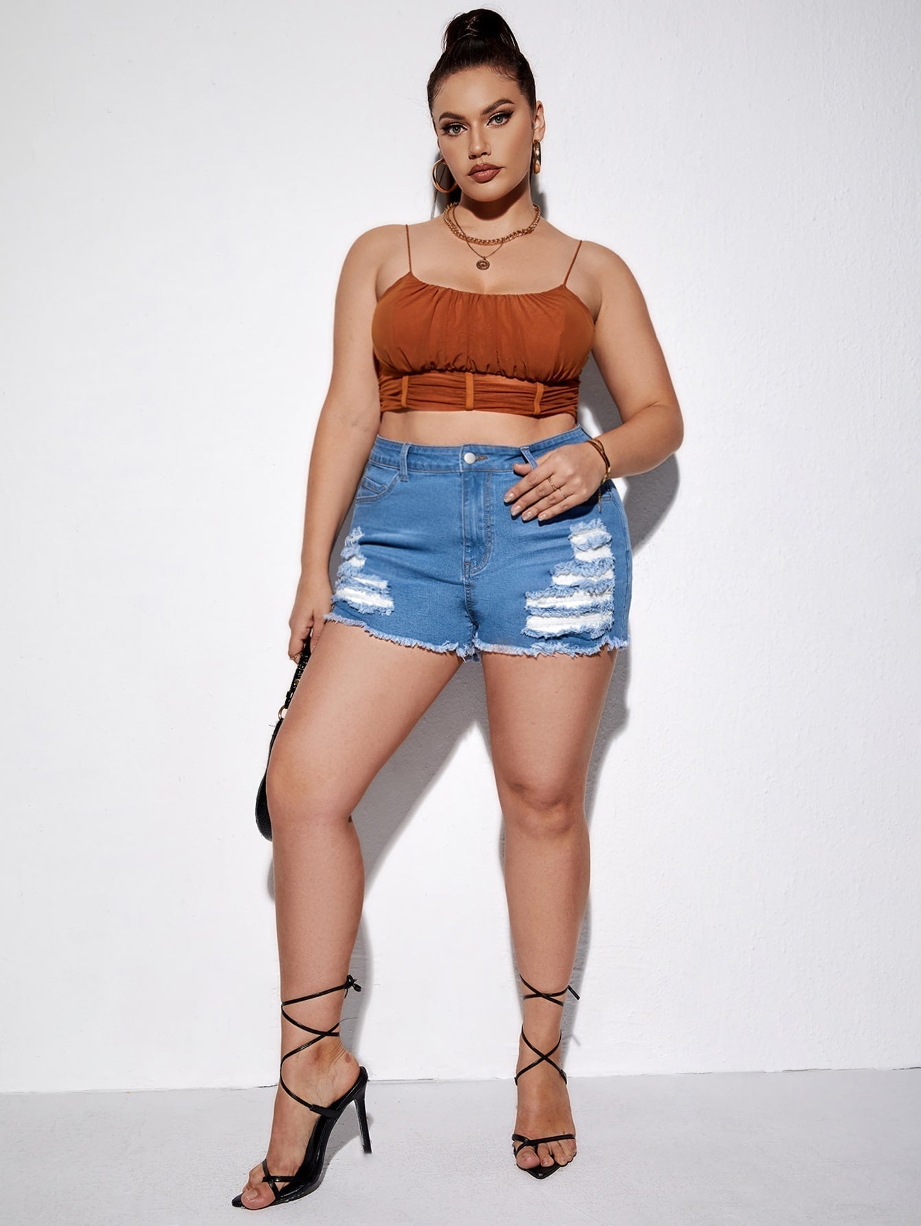 Plussize Denim Shorts mit Riss, unbearbeitetem Saum