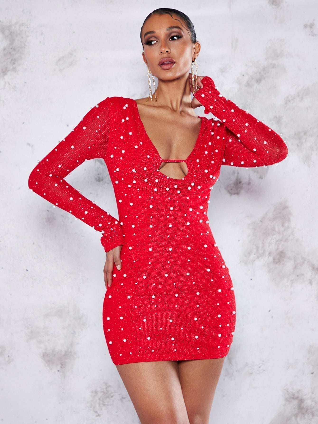 BAE Figurbetontes Kleid mit Perle Ausschnitt, drapierter Vorderseite, Schlitz auf Manschette