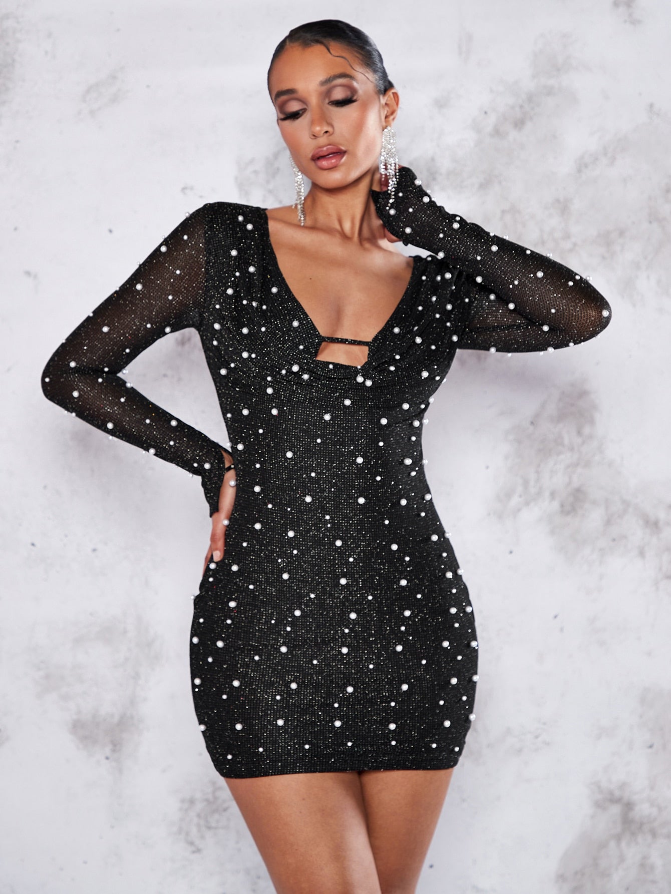 BAE Figurbetontes Kleid mit Perle Ausschnitt, drapierter Vorderseite, Schlitz auf Manschette