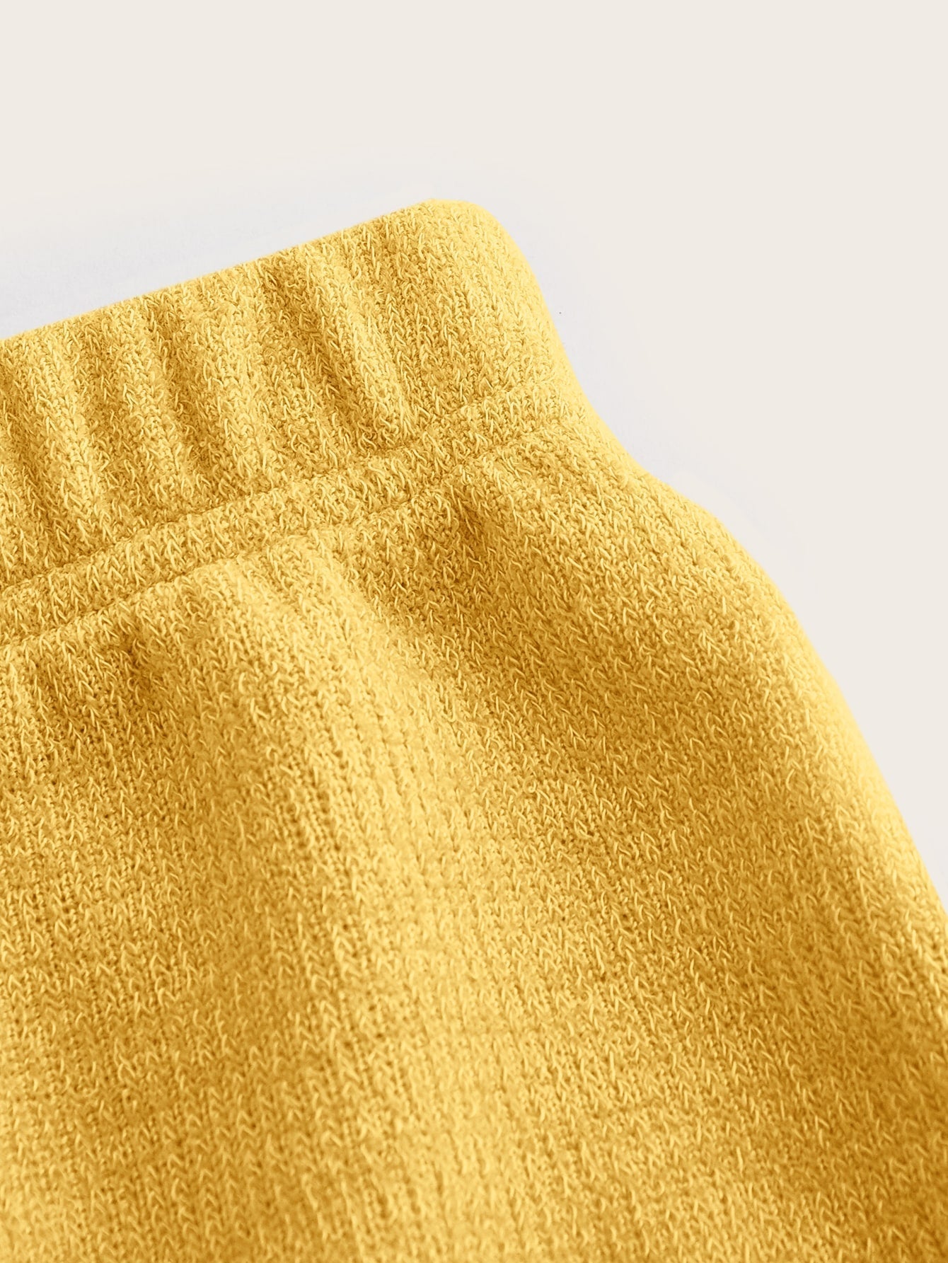 TRENDING Crop Tube Top & Hose mit weiten Beinen