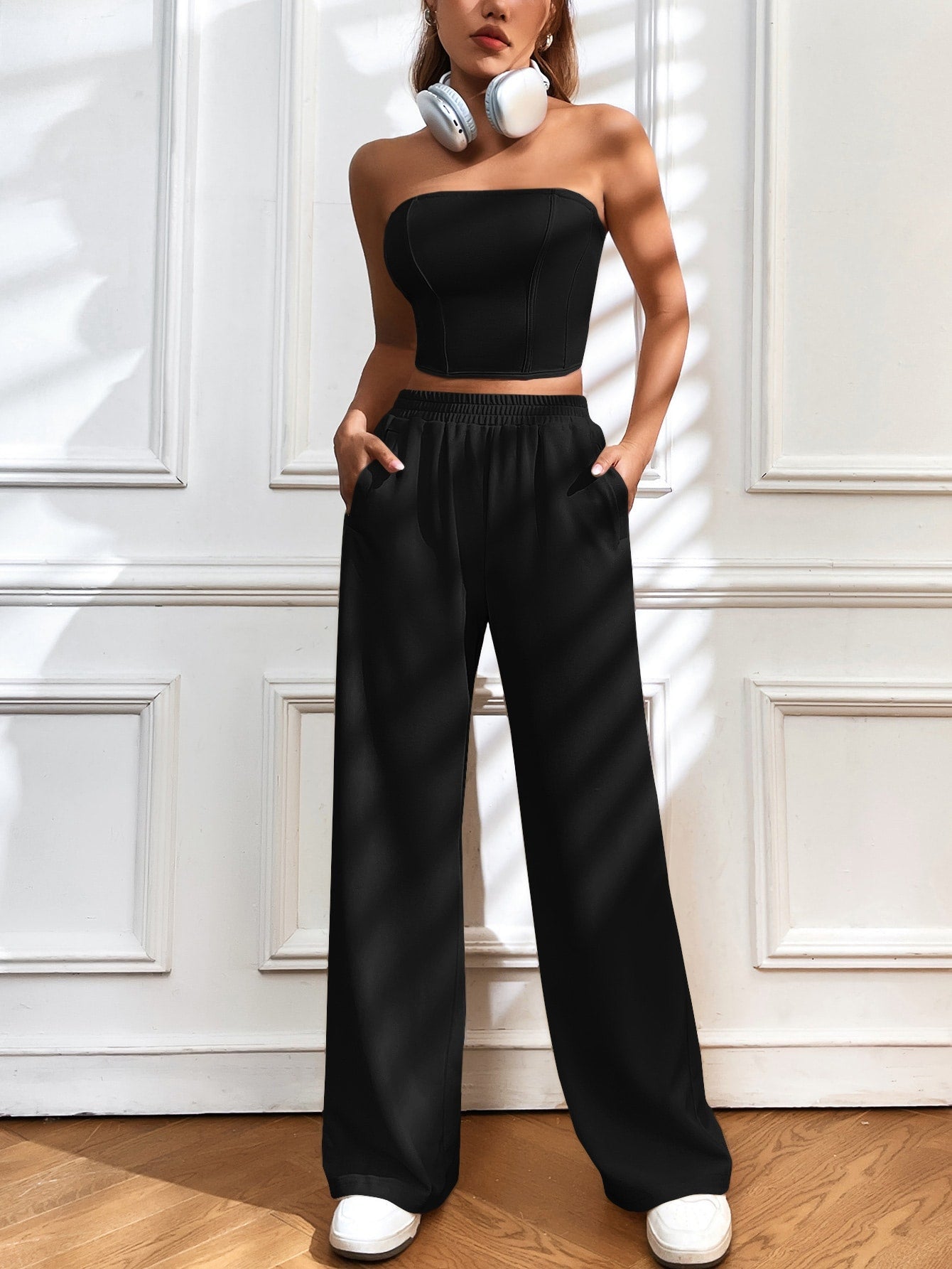 Crop Tube Top mit Reißverschluss hinten, & Hose mit weiten Beinen