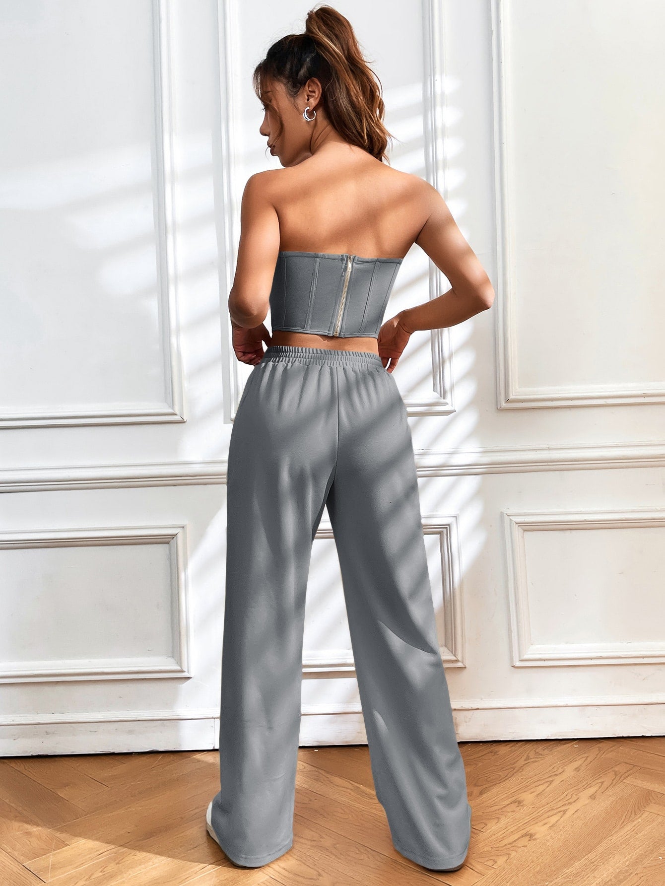 Crop Tube Top mit Reißverschluss hinten, & Hose mit weiten Beinen