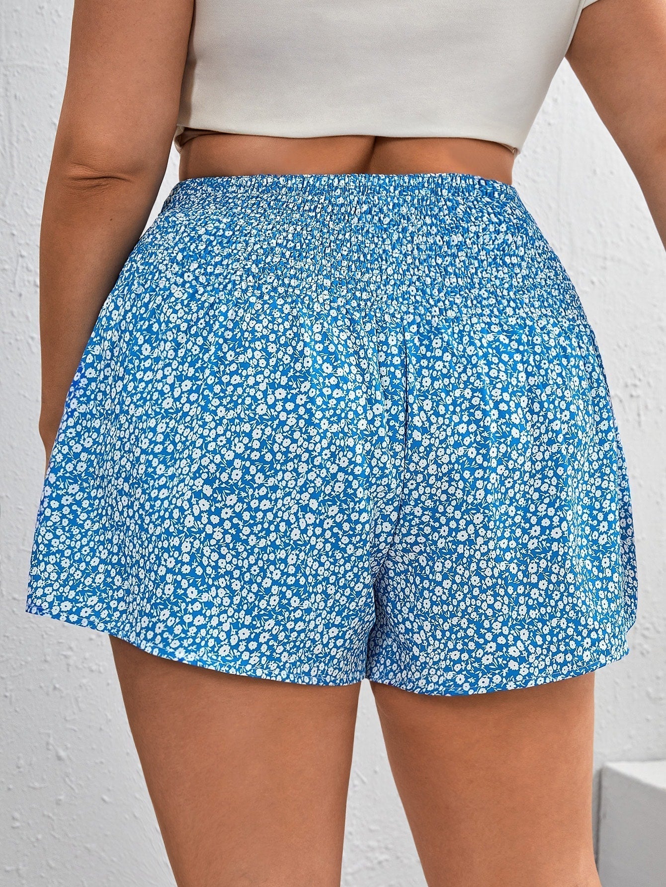 PLUSSIZE Shorts mit weitem Beinschnitt Blümchen Muster,
