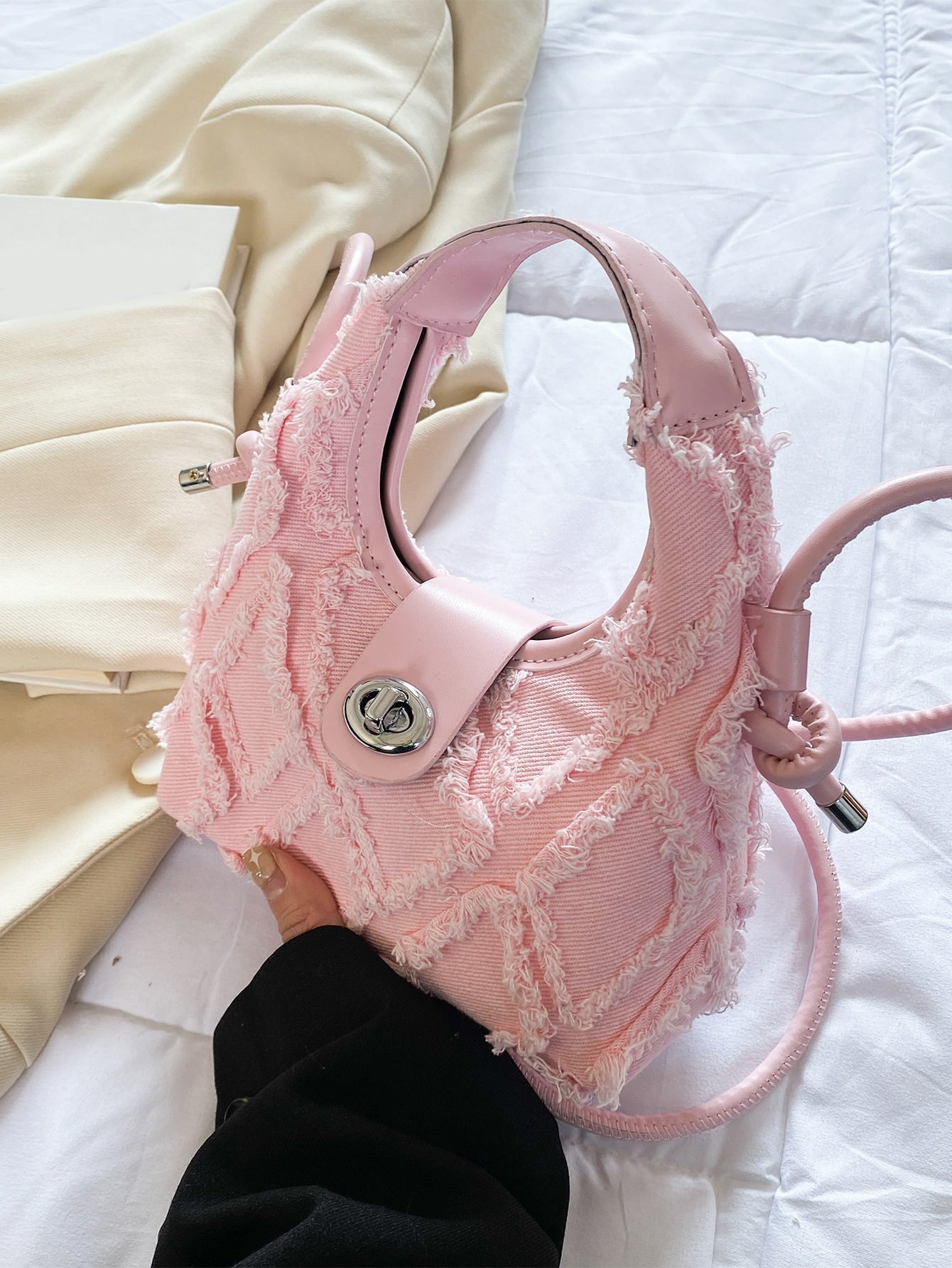 Hobo Tasche mit Mini unbearbeitetem Saum, Drehverschluss