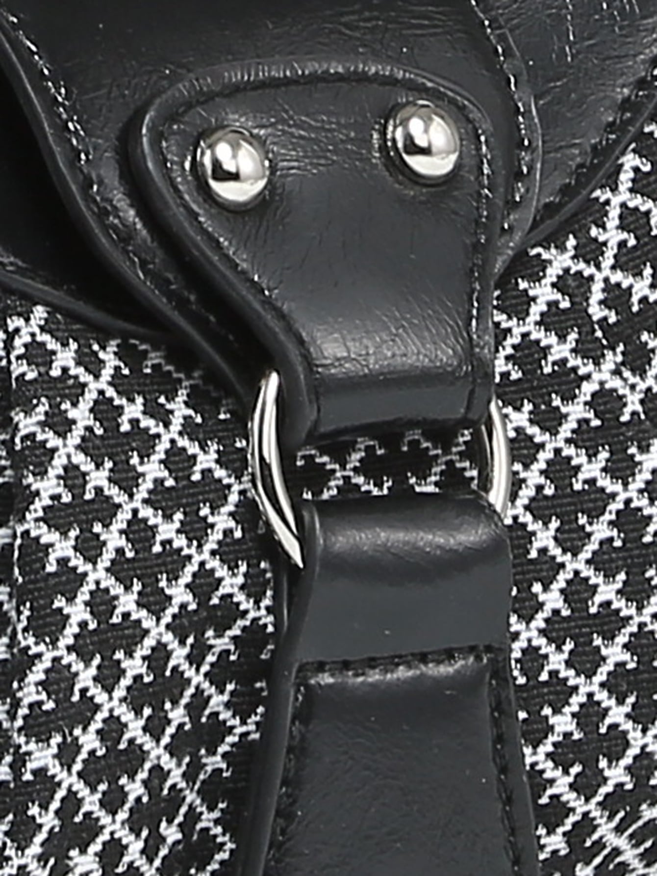 Geraffte Tasche mit Nieten Dekor