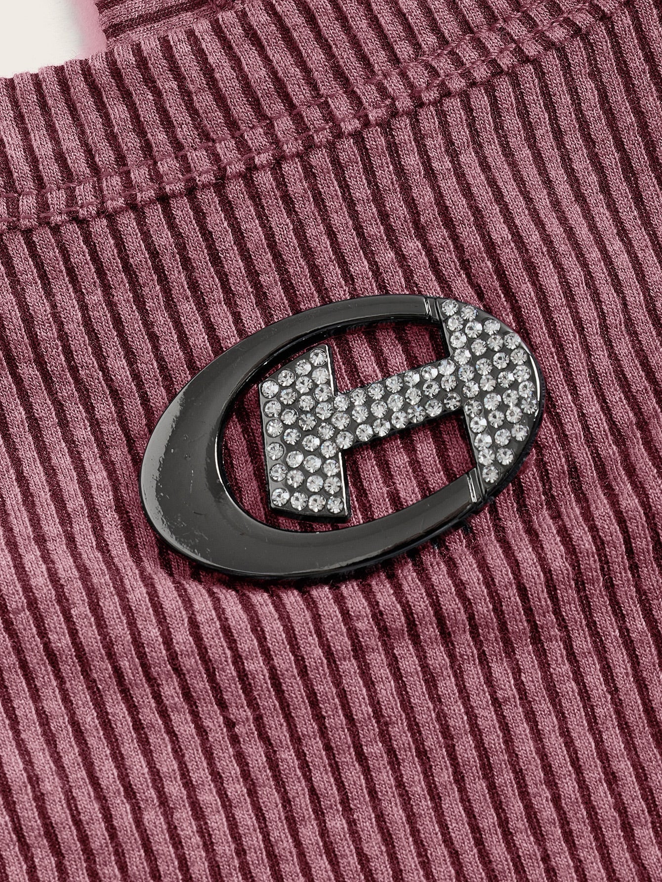 ICON Crop Cami Top mit Buchstabe Flicken Detail