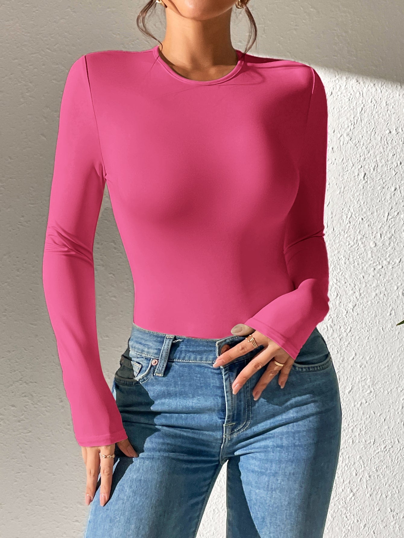 T-Shirt Body mit schmaler Passform, rundem Kragen,