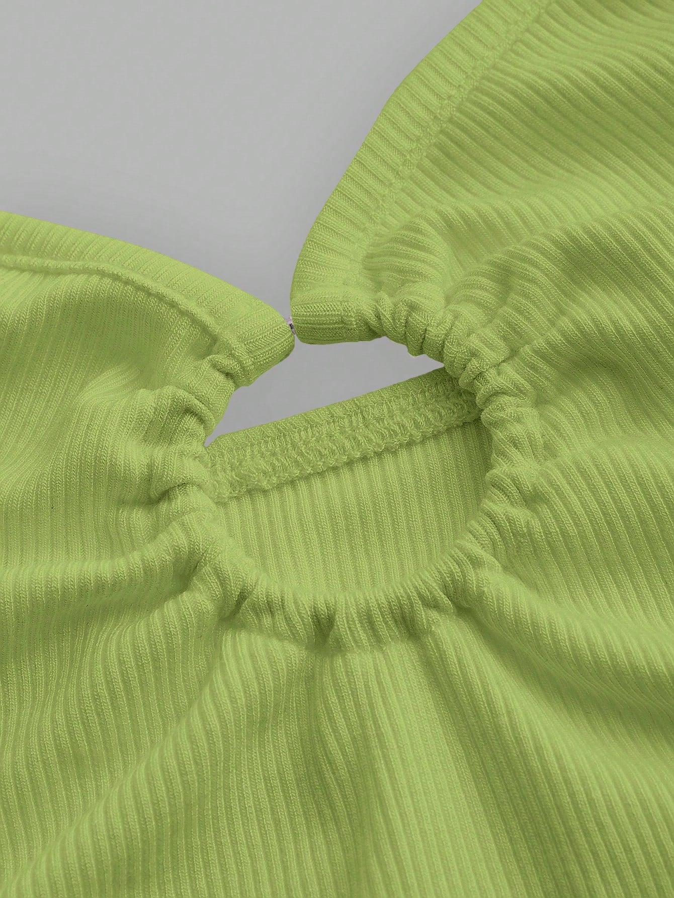 Trägertop mit Ring Bindung, Kreuzgurt auf Rücken