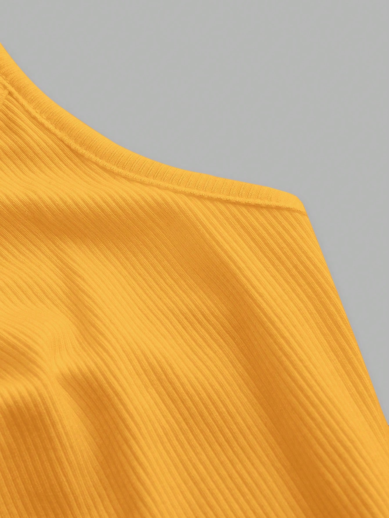 Trägertop mit Ring Bindung, Kreuzgurt auf Rücken