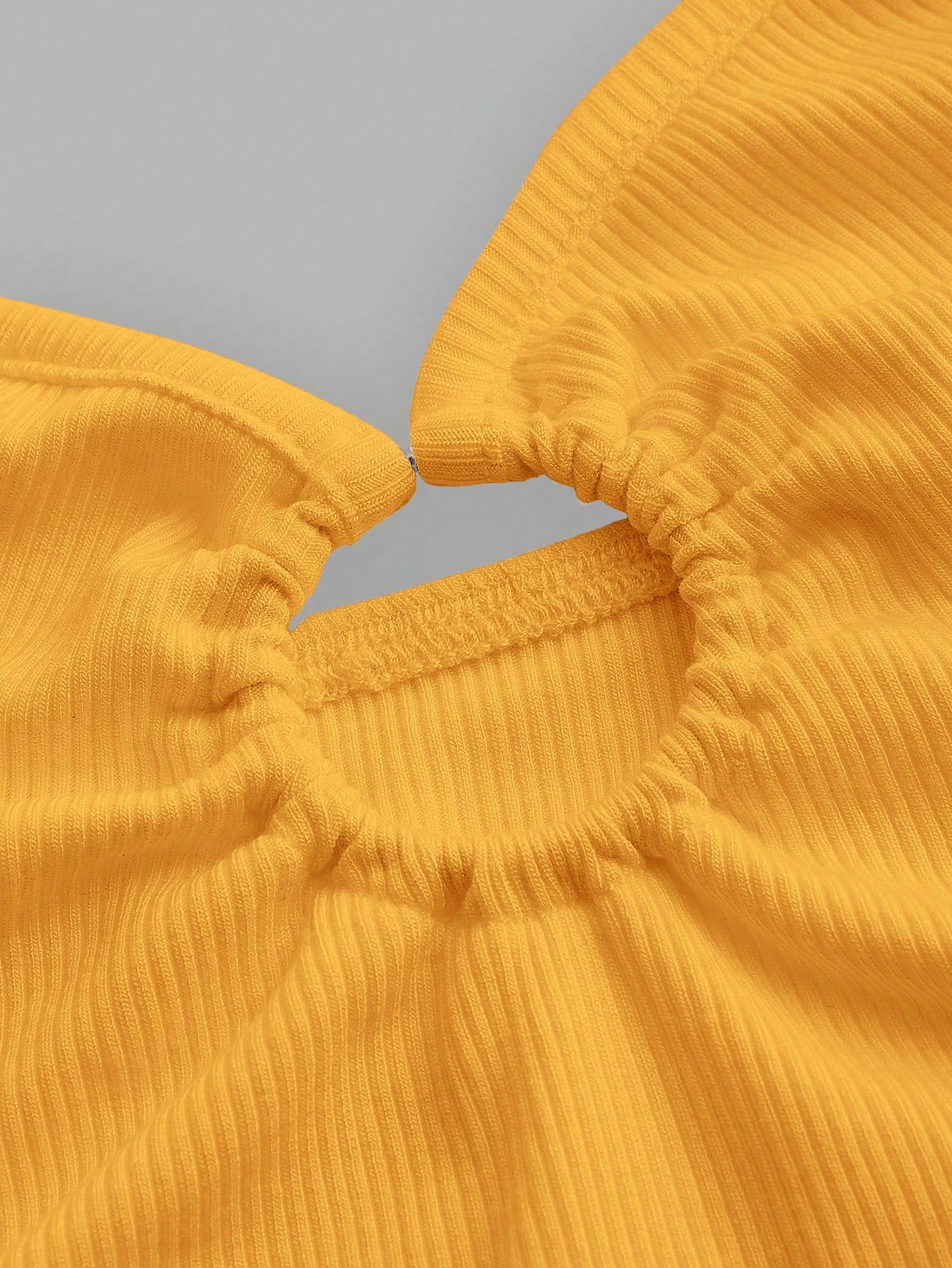 Trägertop mit Ring Bindung, Kreuzgurt auf Rücken