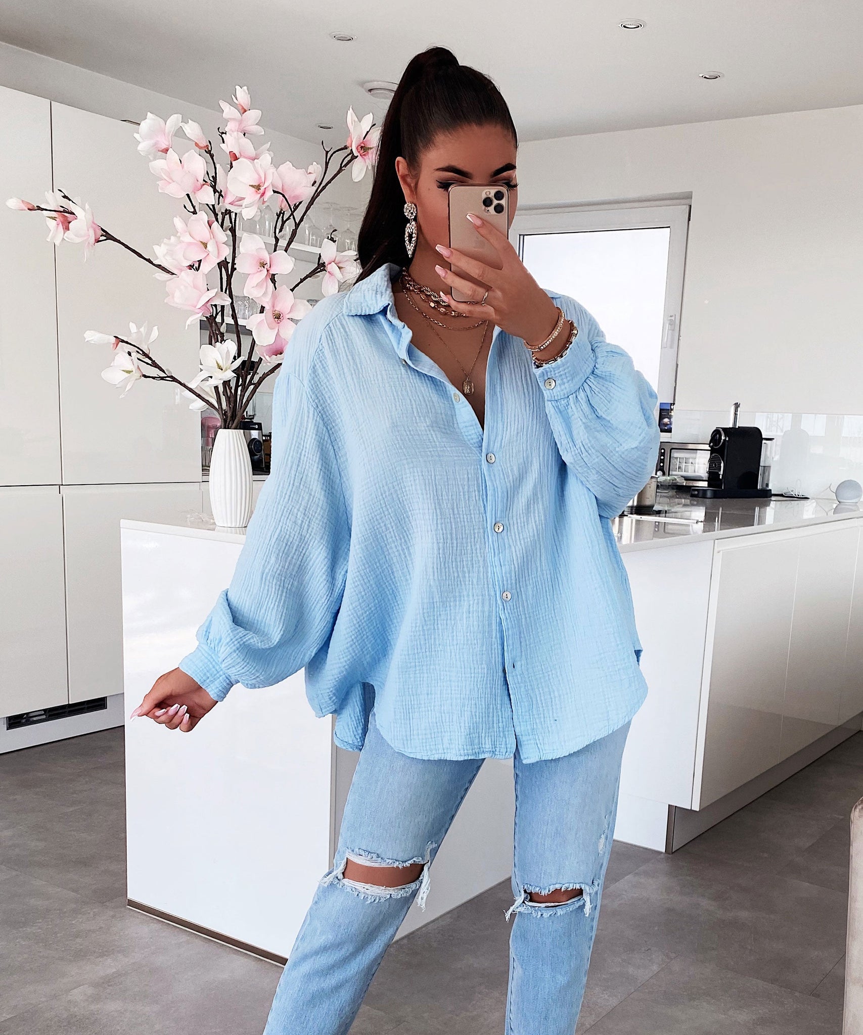 Oversize Musselin Bluse Freya Hellblau Kurz