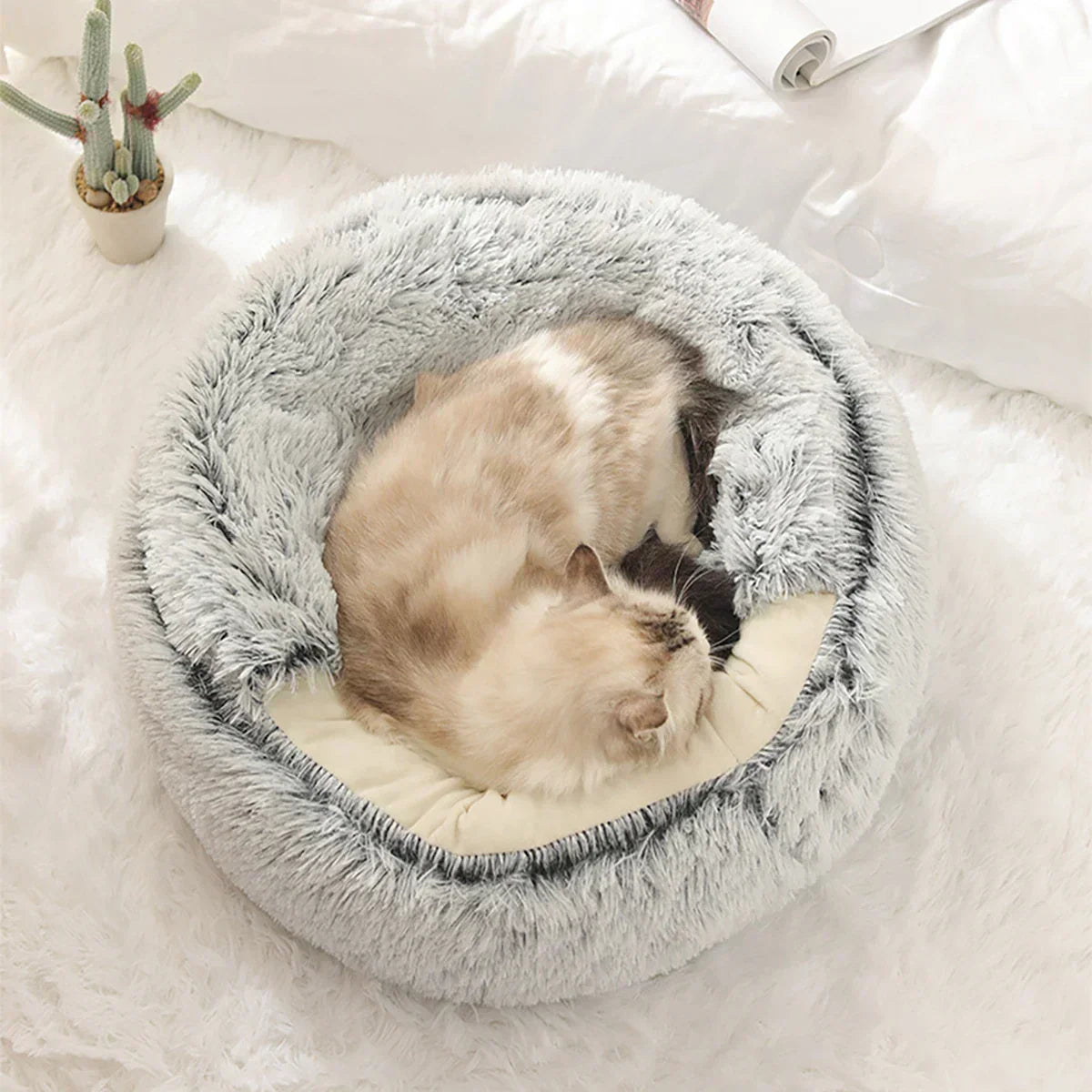 CatBed™ - Plüsch Kapuzen Katzenkokon (50% RABATT)