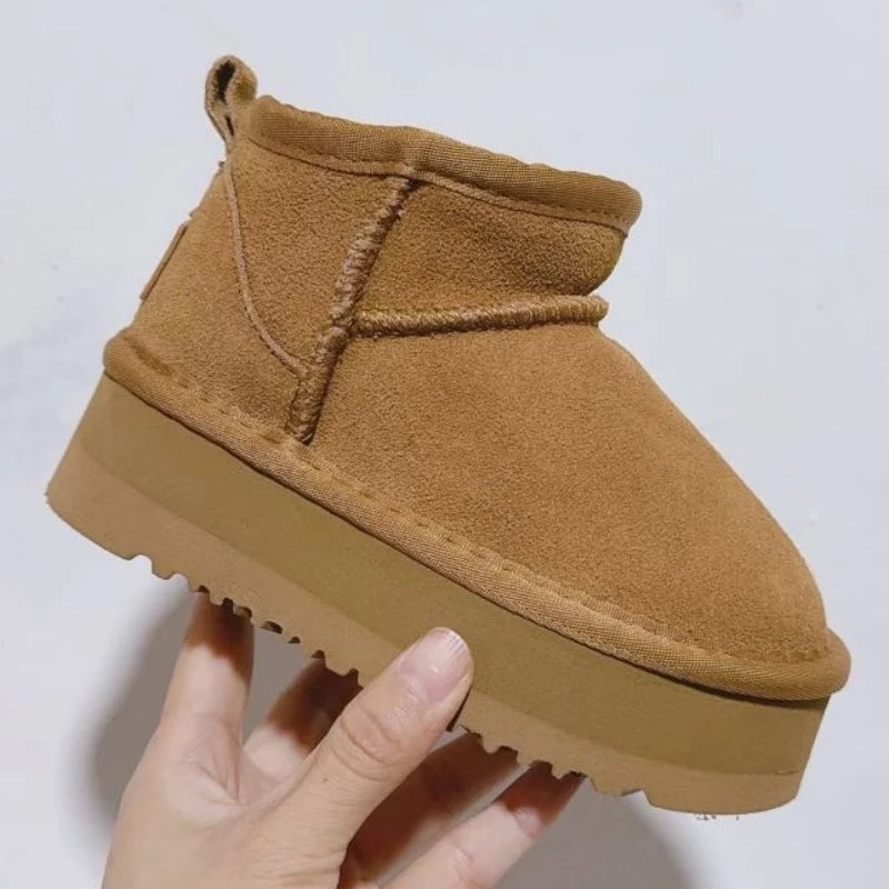 SnowGlow™ | Stilvolle Wärme für Kinderfüße