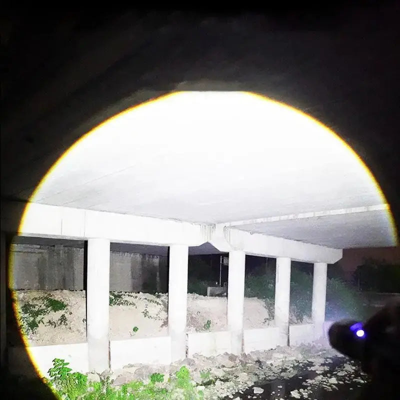 StrahlWacht™ | Sicher durch jede dunkle Stunde