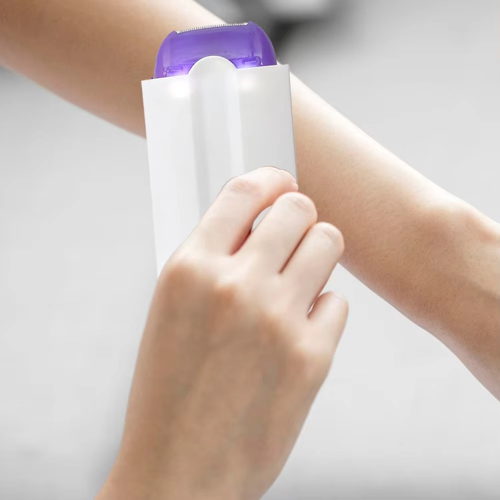 Dermiluxe™ | Schmerzlose Geschmeidigkeit für jeden Tag