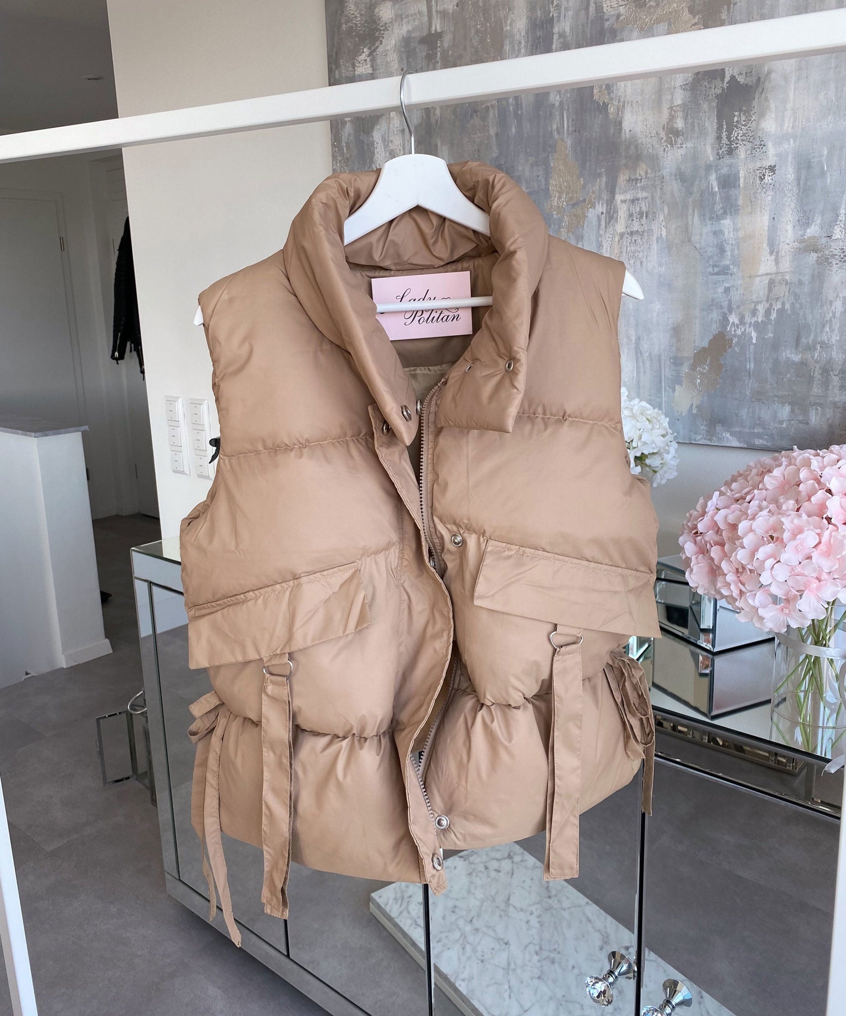 Weste Leslie Kurz Camel